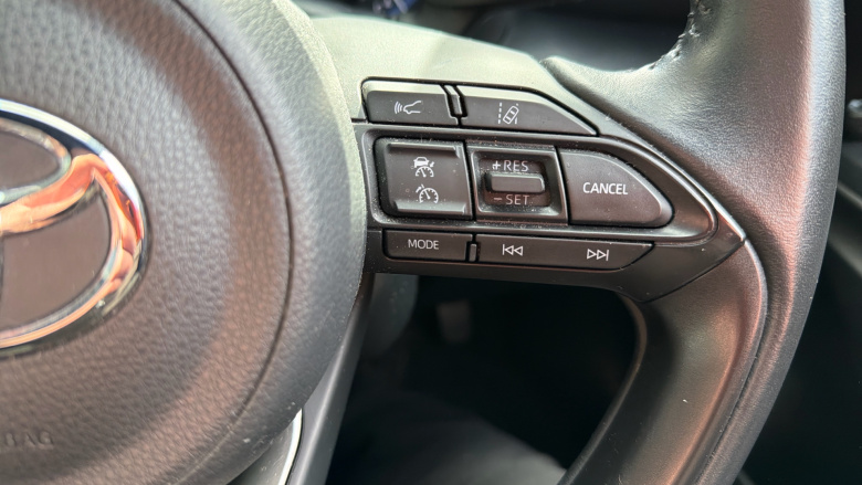 Toyota Yaris Cross 1.5 Hybrid Design 5dr CVT Hybrid Estate